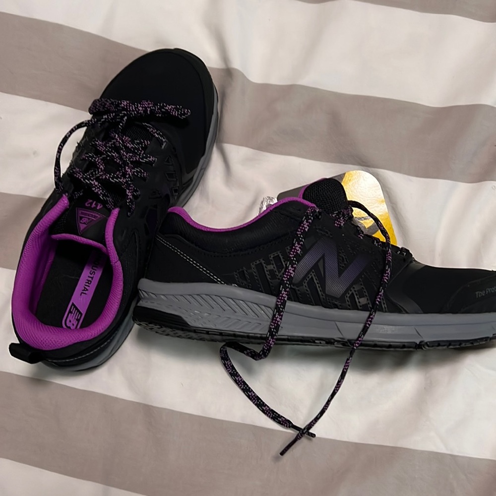 New balance 412v1 Alloy Toe size 9